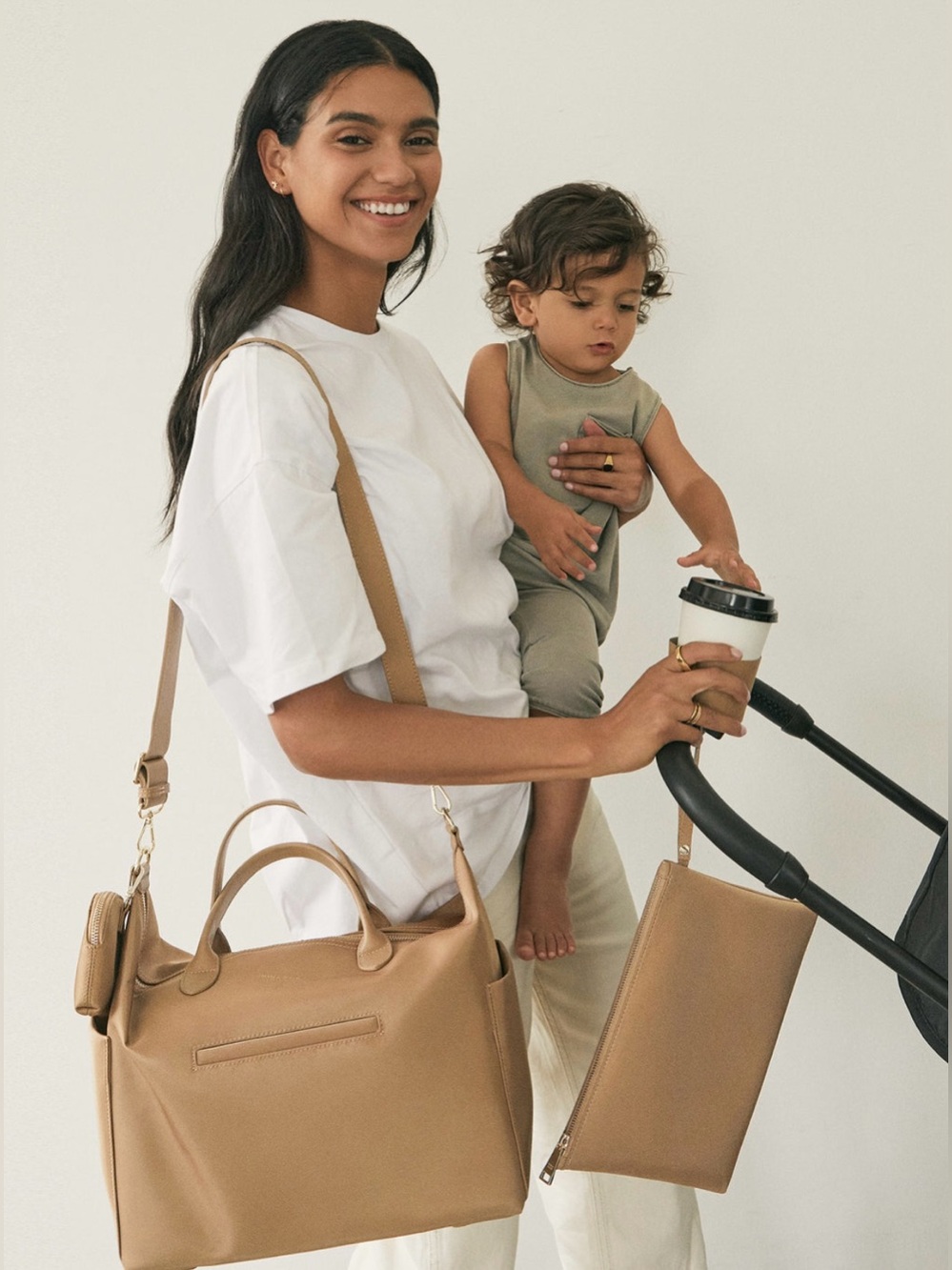 Mina Baie Changing Wristlet Nylon Mojave - Picture 2 of 8